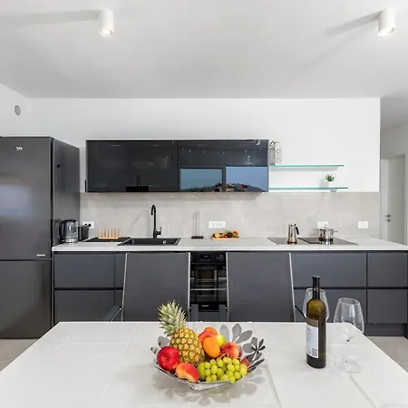 Volme & Sky شقة *