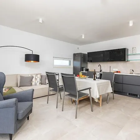 Volme & Sky Apartment